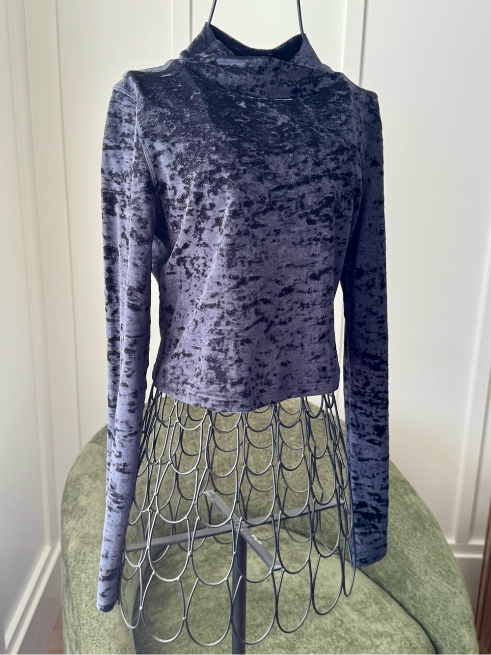 Lululemon Crushed Velvet Mock Neck Long Sleeve Top Black/Charcoal
